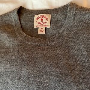 Brooks Brothers merino sweater size M